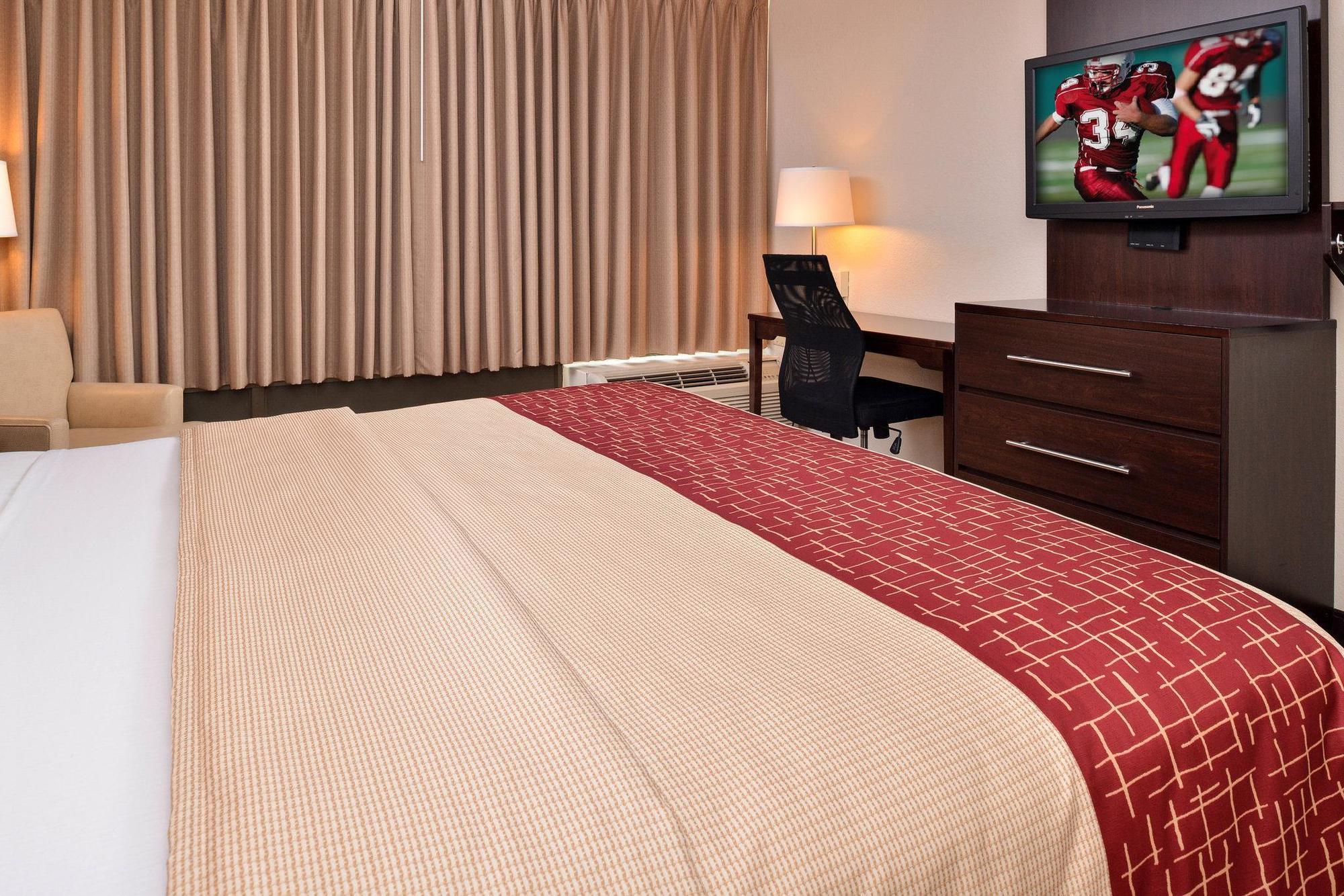 Red Roof Inn Plus + Phoenix West Esterno foto
