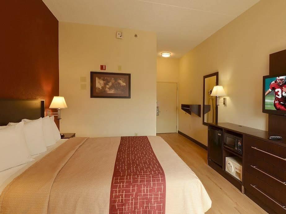 Red Roof Inn Plus + Phoenix West Esterno foto